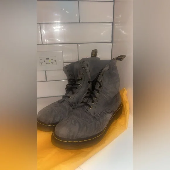 Doc Martens 1460 Pascal marbled suede lace up boots size 8 - Picture 11 of 12